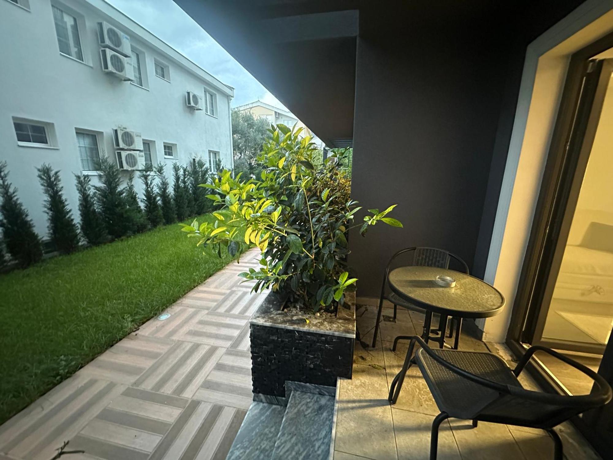 Viola Hotel Будва Екстер'єр фото